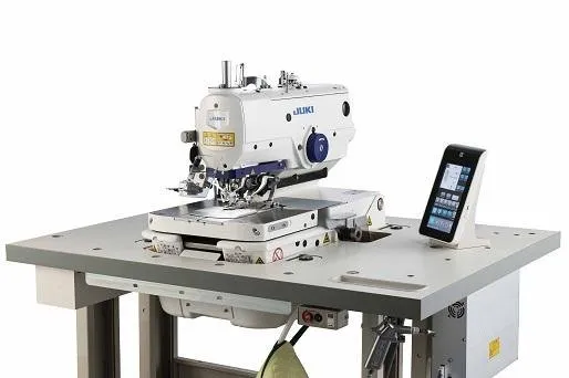 JUKI MEB-3200C Bilgisayarlı Gözlü İlik Makinası